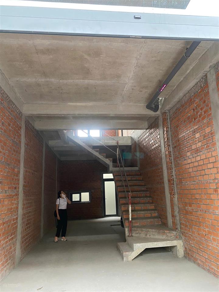 Bán nhà phố eden park  cách ga metro thủ dầu một  bến thành chỉ 100m