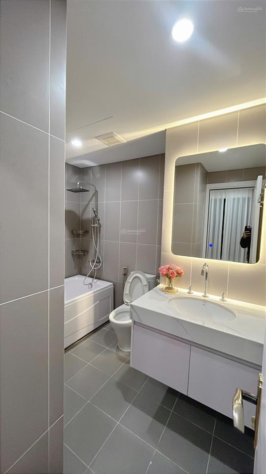 Cảnh báo xem là mua căn 3pn 2vs tại goldmark 104m2 như hình. xem nhà alo e 0837 375 ***