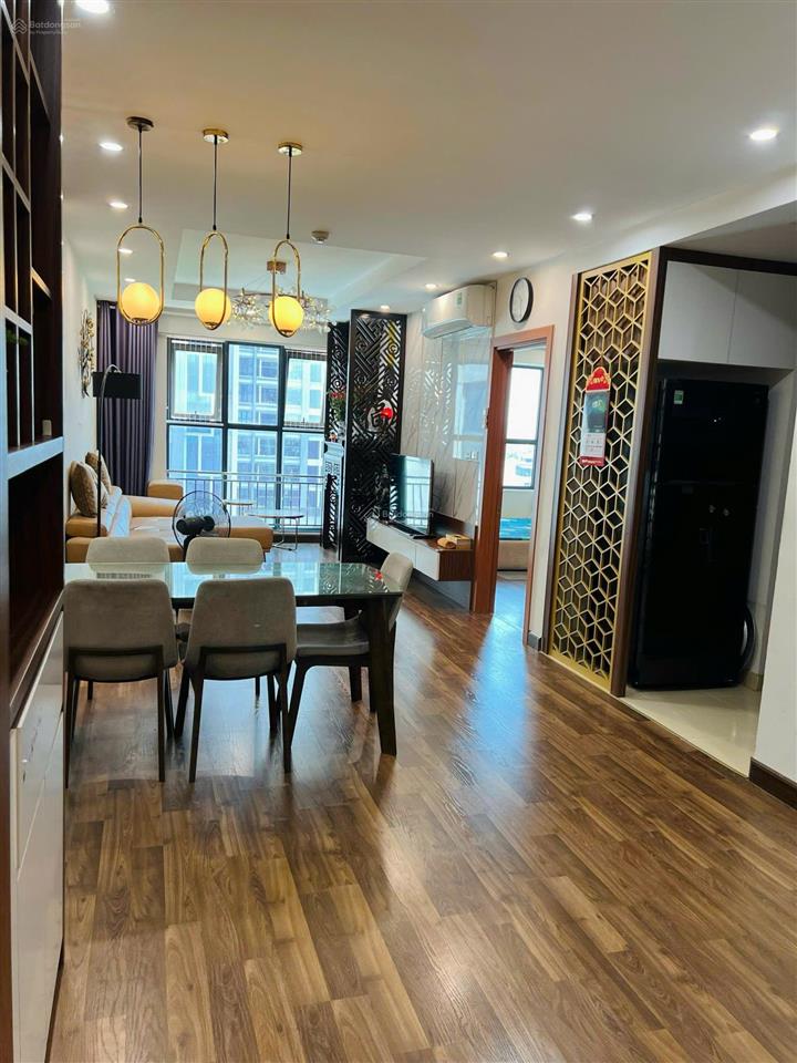 Chính chủ cần bán căn hộ chung cư 2 phòng ngủ tại dự án goldmark city