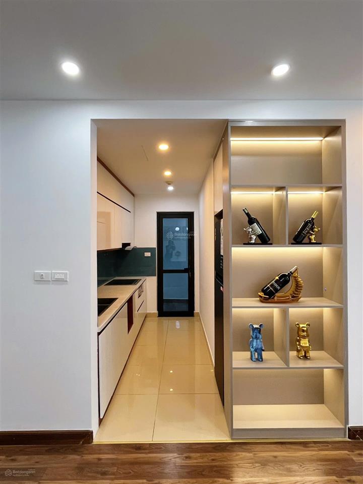 Chính chủ không ở tới cần chuyển nhượng căn hộ 2 pn giá chỉ 5 tỷ
