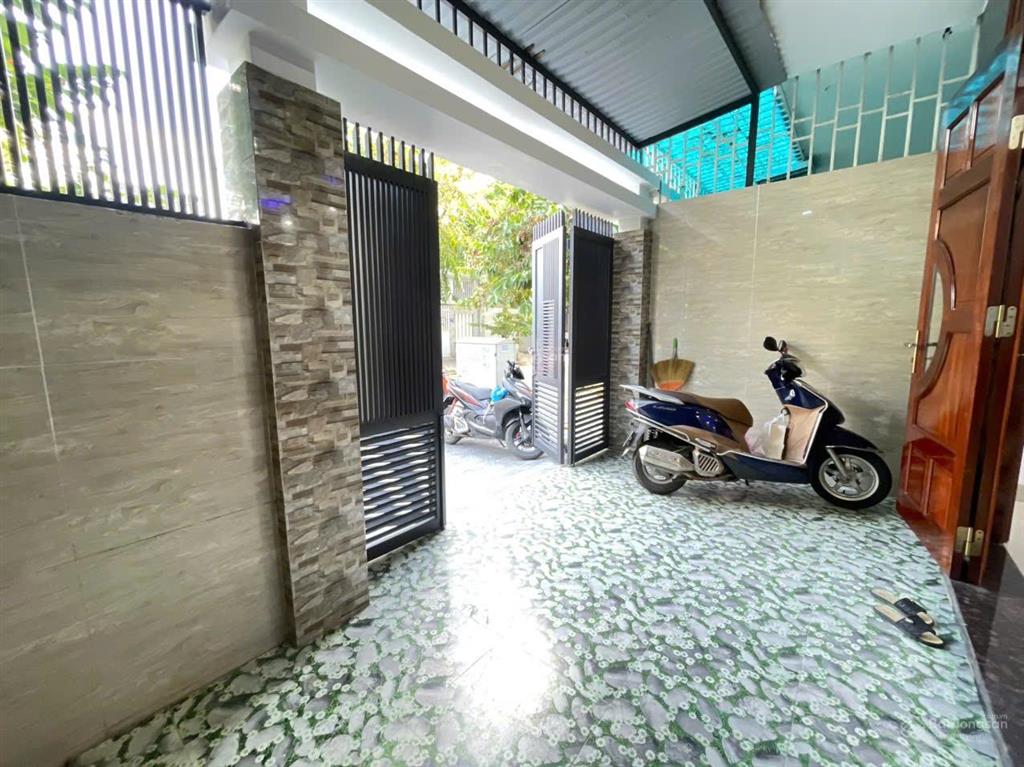 Bán nhà 3,5 tầng kđt phước long a nha trang, full nội thất cao cấp, đường 12m, ở ngay, giá 9 tỷ 350
