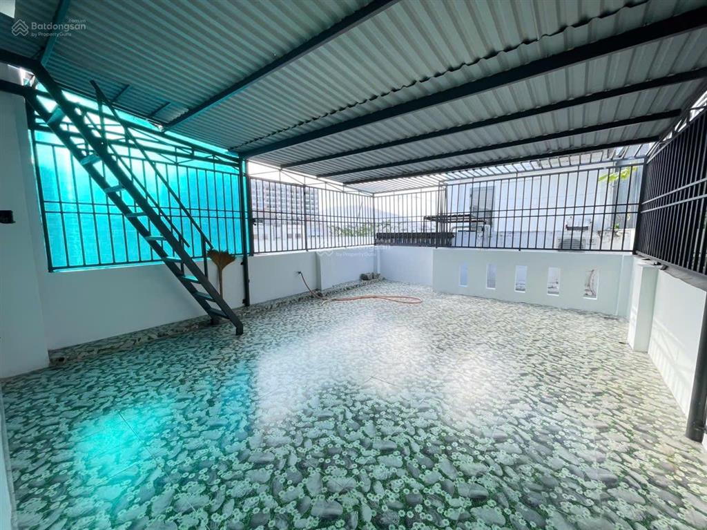 Bán nhà 3,5 tầng kđt phước long a nha trang, full nội thất cao cấp, đường 12m, ở ngay, giá 9 tỷ 350