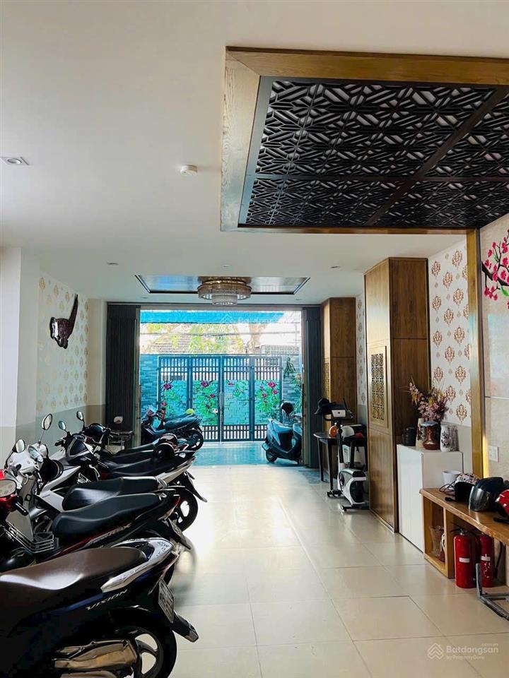 Bán tòa căn hộ 7 tầng hoàng diệu nha trang, gần biển, có thang máy, full nội thất, giá 16 tỷ 500