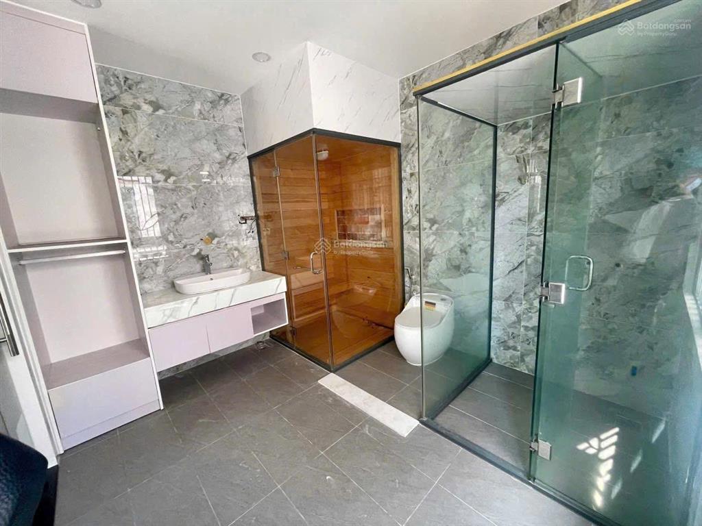 Bán căn góc hiện đại 2 mặt tiền 3 tầng phan vinh nha trang, gần chợ bình tân, cách biển 700m, 7,9tỷ
