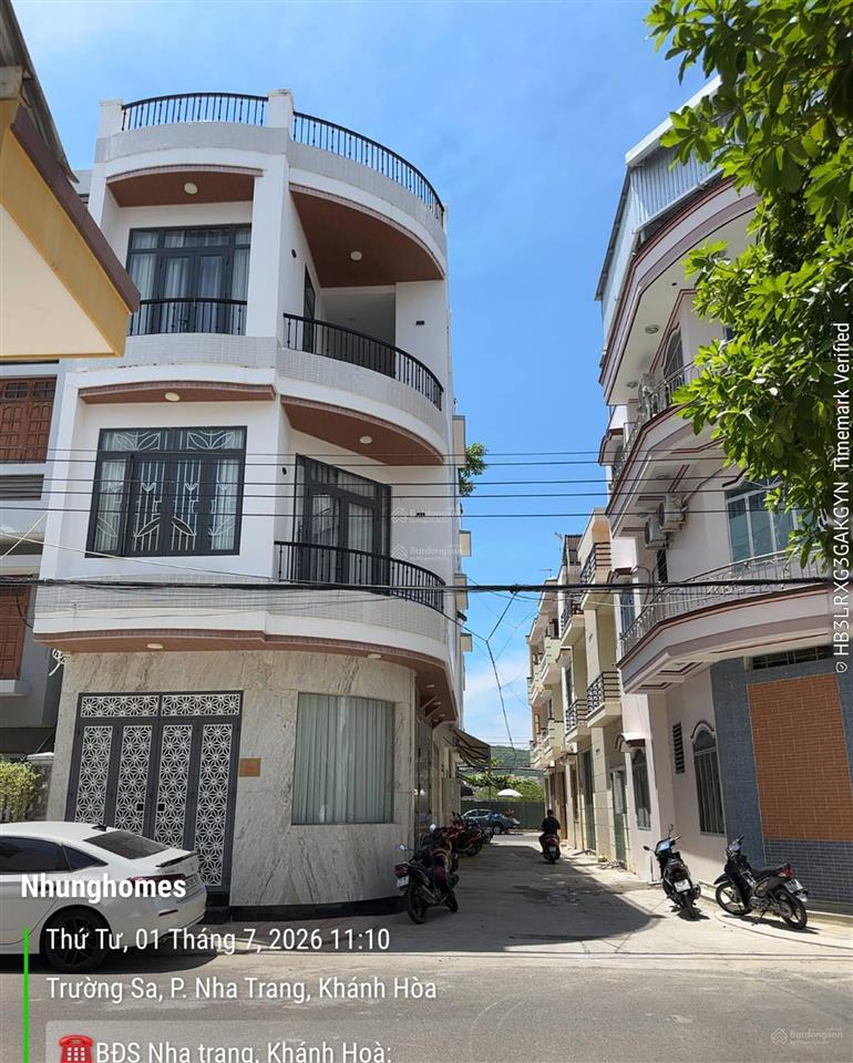Bán căn góc hiện đại 2 mặt tiền 3 tầng phan vinh nha trang, gần chợ bình tân, cách biển 700m, 7,9tỷ
