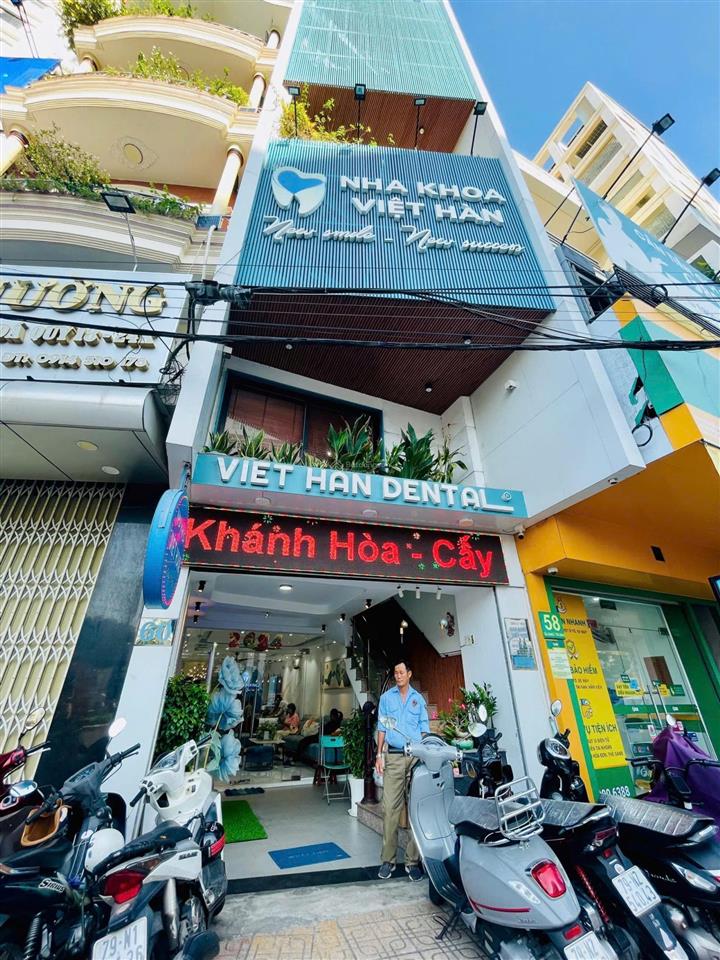 Bán tòa nhà 7 tầng 2 mặt tiền quang trung nha trang, dòng tiền sẵn 1 mặt 30 triệu/tháng, 30,9 tỷ