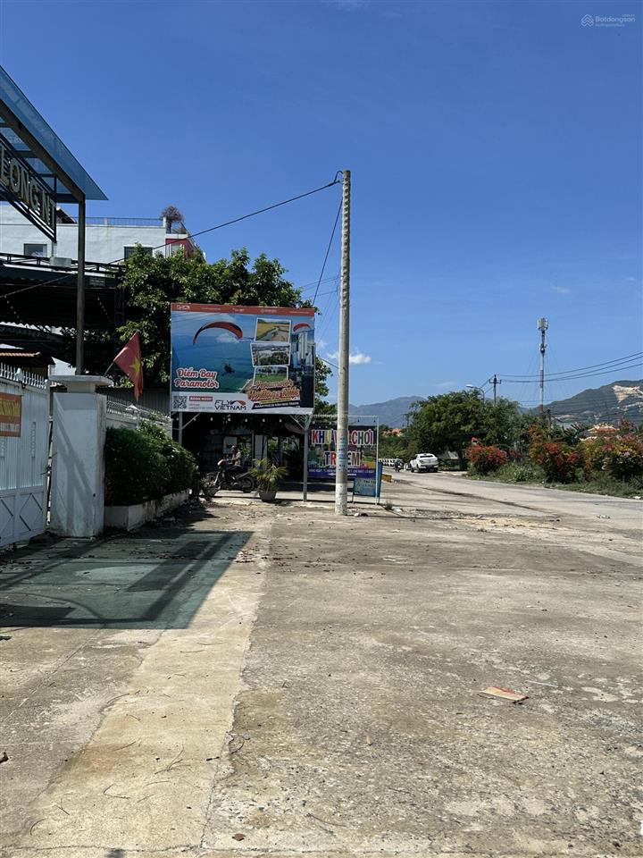 Chính chủ gởi bán đất mt thôn trung vĩnh phương nha trang, đường ôtô 8m, cách biển 12km, 4tỷ380
