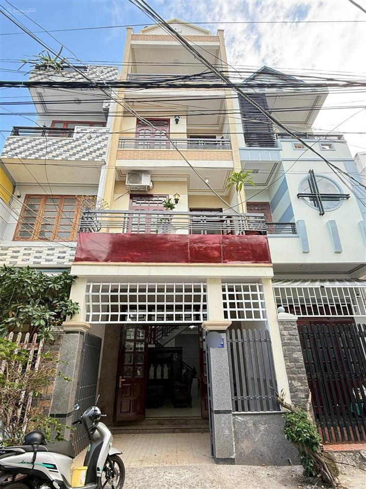 Bán nhà 4 tầng gần chợ vĩnh hải nha trang, đường ô tô 8m, cách đường 2/4 chỉ 10m, giá 8 tỷ 900