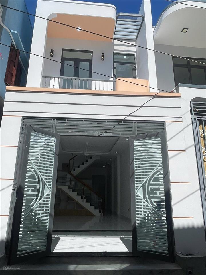 Bán nhà mới 2 tầng gần chợ ngô đến nha trang, cách biển 3 phút, giá 4 tỷ 950