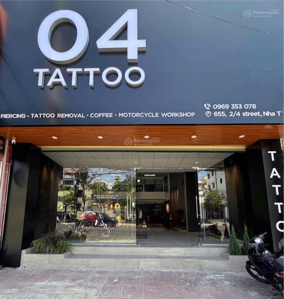 Bán nhà 3 tầng mặt tiền đường 2/4 bắc nha trang, ngang 7,42m, dòng tiền 35 triệu/tháng, giá 17 tỷ