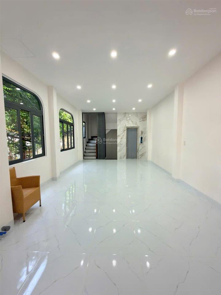 Bán căn góc 2 mặt tiền, 5 tầng có thang máy vĩnh phước nha trang, view biển hòn chồng, 13 tỷ 500