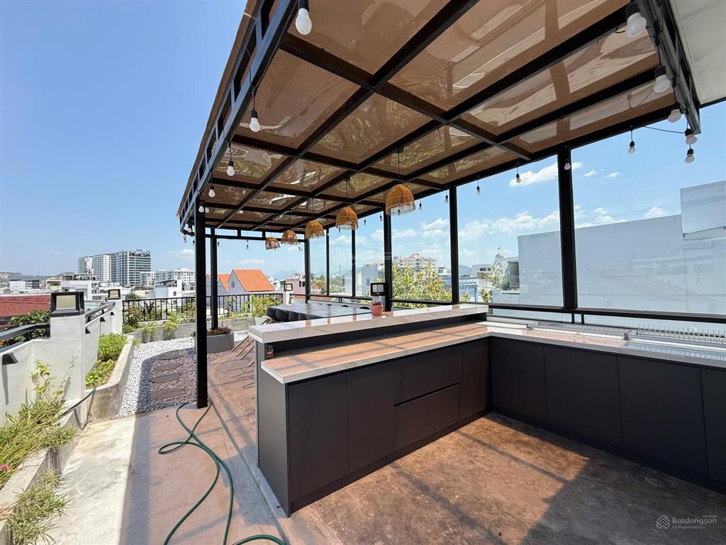 Bán villa phố 2 mặt tiền lê hồng phong, gần coopmart, nha trang, dòng tiền 40 triệu/th, 13,9tỷ