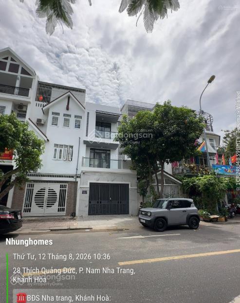 Nhà đẹp 4 tầng phước long, trung tâm nha trang 11,5tỷ, đối diện công viên, dòng tiền 35triệu/tháng