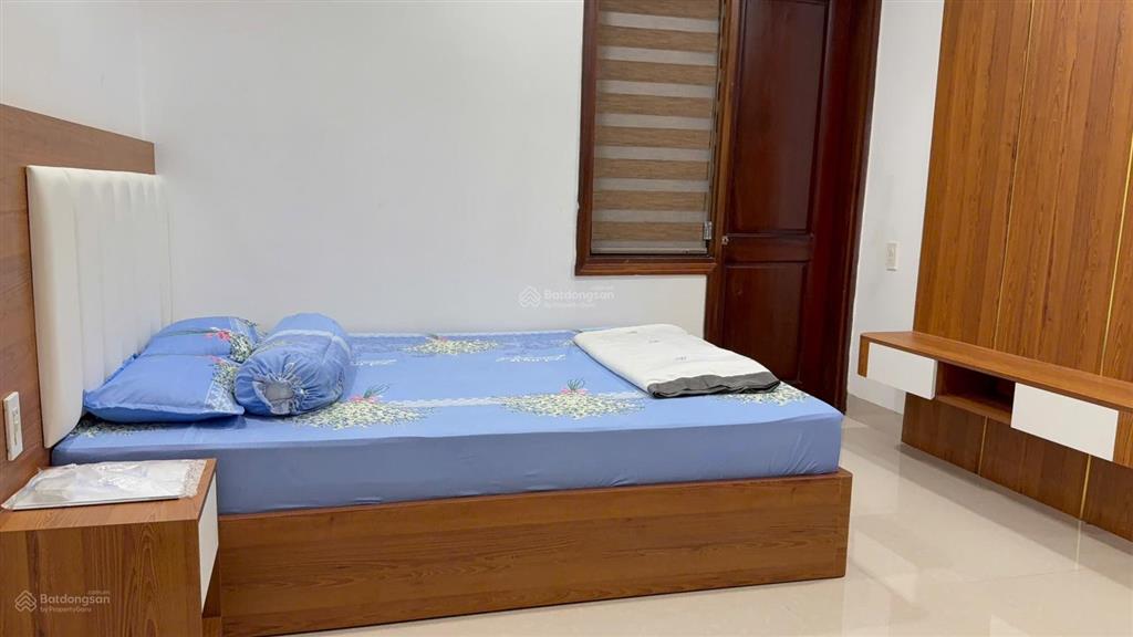 Nhà đẹp 4 tầng phước long, trung tâm nha trang 11,5tỷ, đối diện công viên, dòng tiền 35triệu/tháng