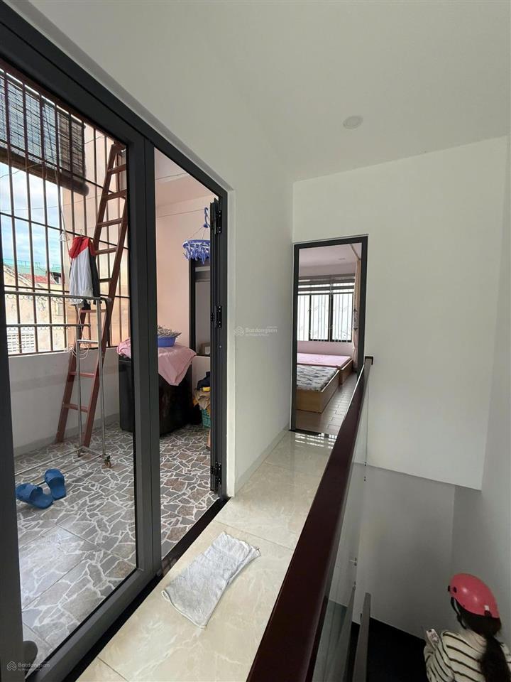 Bán nhà 3 tầng, 2 mặt tiền, cách thống nhất 20m, phương sài, nha trang, cách biển 5 phút,giá 4,8tỷ.