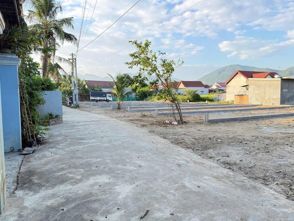 Vị trí cực đẹp, đất đồng khởi, diên khánh, đường ô tô, gần ql1a trường trịnh phong, 1,25 tỷ