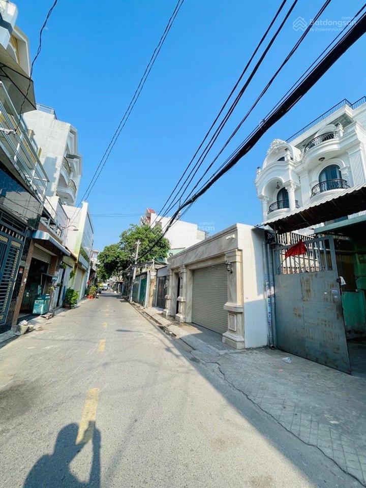 Ô tô ngủ  100m2 tân sơn nhì nhỉnh 9.5 tỷ2 tầng btctshr ko lộ giới