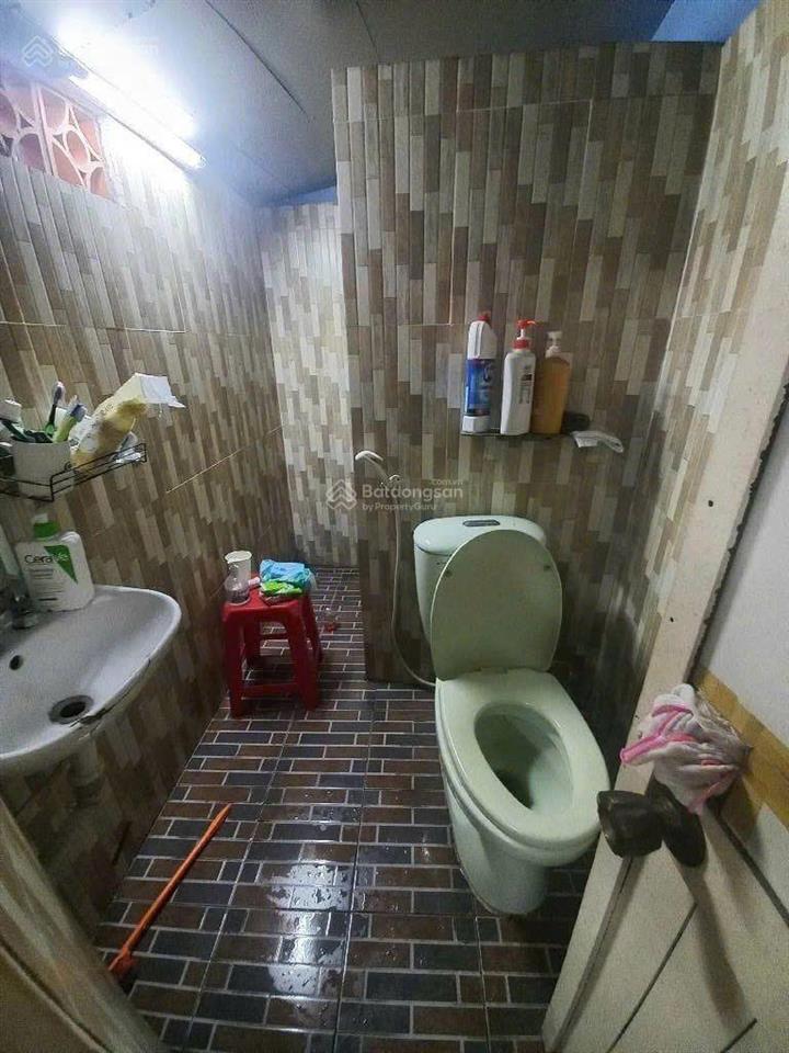 Hiếm! chỉ 6.7 tỷ, dt 87m2 (6.5x16), 3 tầng btct, 4pn, nguyễn văn đừng, sát võ văn kiệt, quận 5