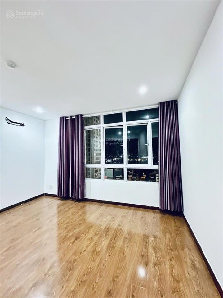 Căn hộ duplex 230m2, 2 tầng, 3pn, 4wc, sổ hồng riêng, c/c cao cấp giai việt quận 8 sát quận 1