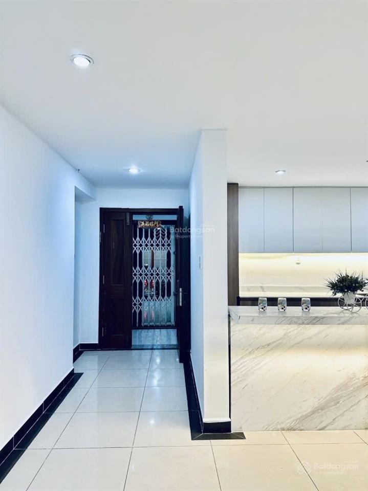 Căn hộ duplex 230m2, 2 tầng, 3pn, 4wc, sổ hồng riêng, c/c cao cấp giai việt quận 8 sát quận 1