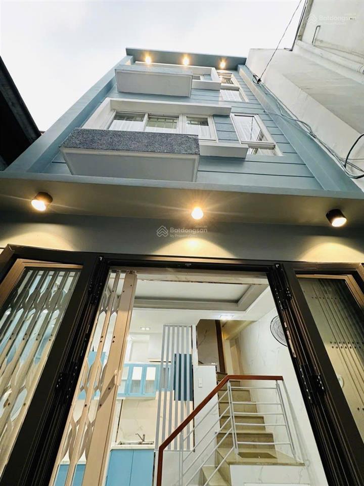 Chỉ 3.75tỷ! nhà mới đẹp 3 tầng giáp quận 1, 2pn 2wc, bên cạnh khách sạn winsor  an đông, shr