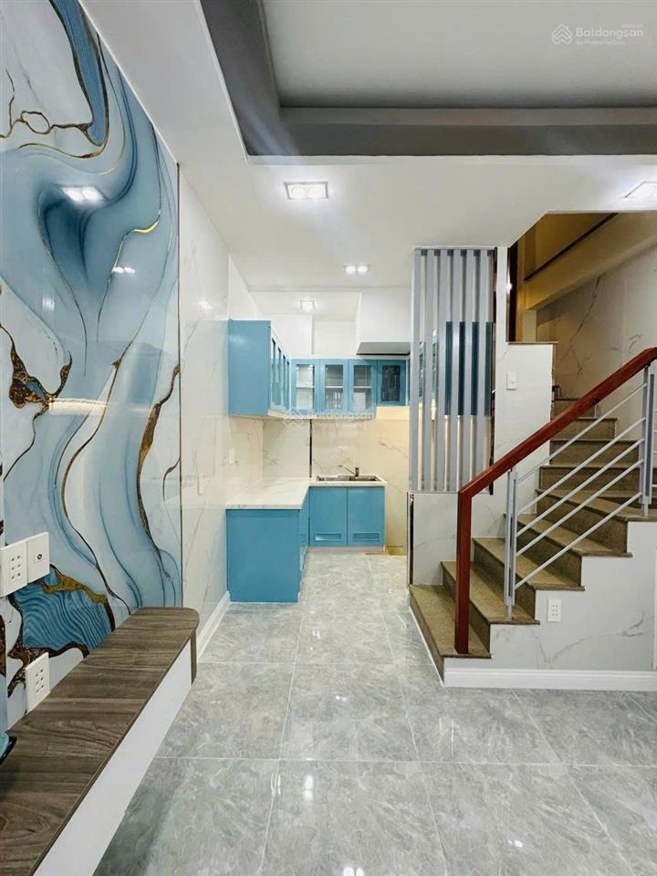 Chỉ 3.75tỷ! nhà mới đẹp 3 tầng giáp quận 1, 2pn 2wc, bên cạnh khách sạn winsor  an đông, shr