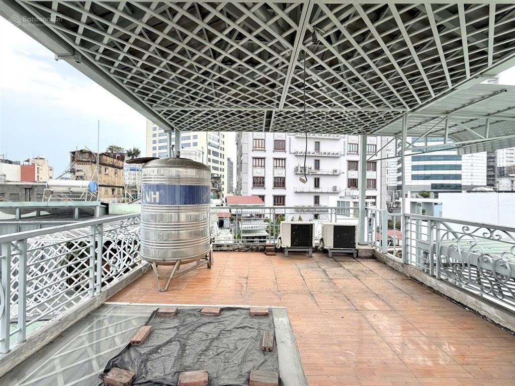 Vip quận 3 kế q1căn nhà tuyệt đẹp, 5 tầng 39m2, 4 phòng sân thượng, chỉ 7.49t, trục nkkn