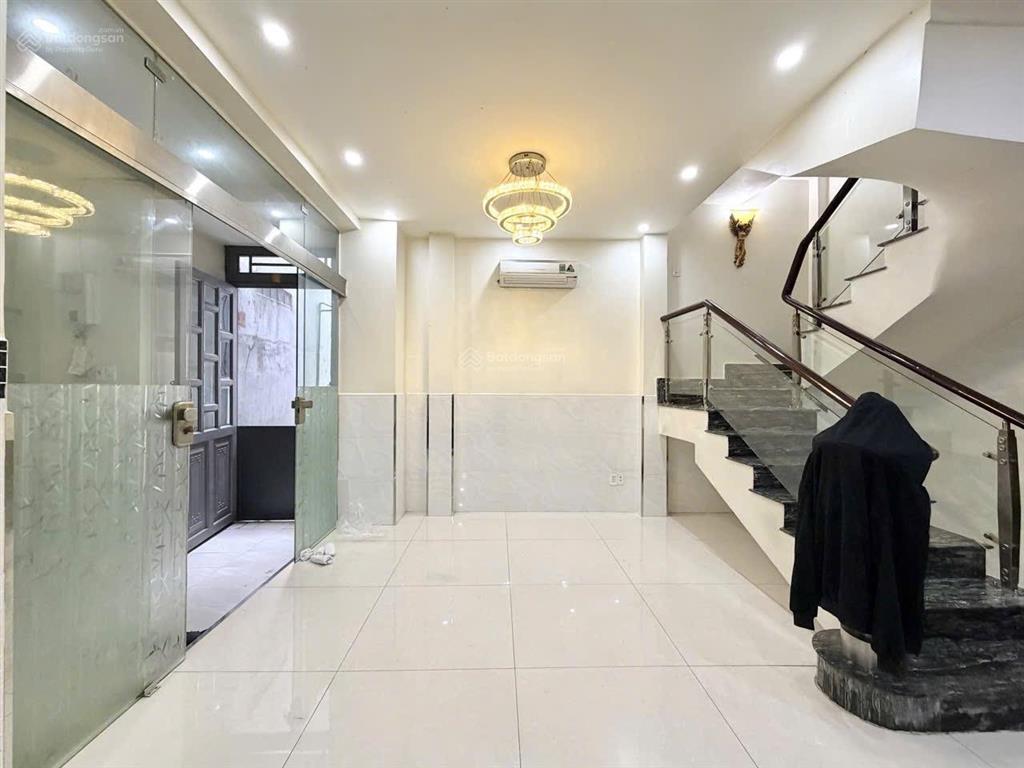 Vip quận 3 kế q1căn nhà tuyệt đẹp, 5 tầng 39m2, 4 phòng sân thượng, chỉ 7.49t, trục nkkn