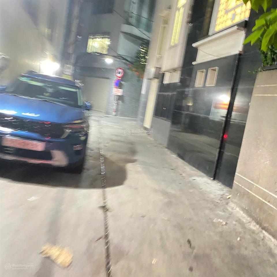 Ngay hẻm xe hơi, khu vip người nước ngoài quận 3, nhà 2 tầng 2pn 2wc, vào ở ngay, chỉ 4.15 tỷ