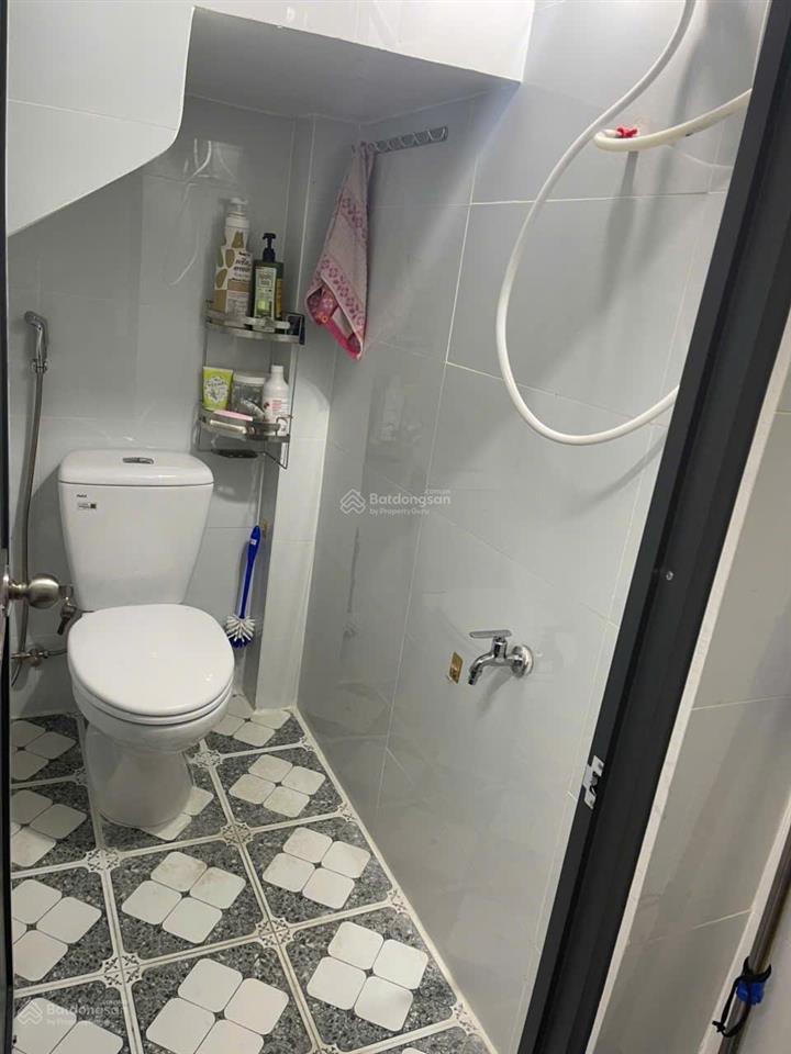 Ngay hẻm xe hơi, khu vip người nước ngoài quận 3, nhà 2 tầng 2pn 2wc, vào ở ngay, chỉ 4.15 tỷ