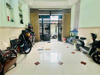 Giá còn 7.3 tỷ/ 56 m/ 4 tầng btct+ sân thượng, ngang 4, sổ vuông, trung tâm q11  ngay đầm sen.