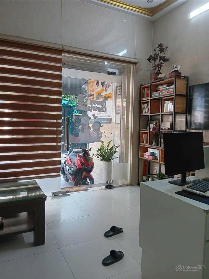 Tổng giám 4 tỷ về giá tốt, chỉ còn 9.5tỷ, hai mặt hẻm ôtô tránh, ngang 5.5 m, ông ích khiêm, q11