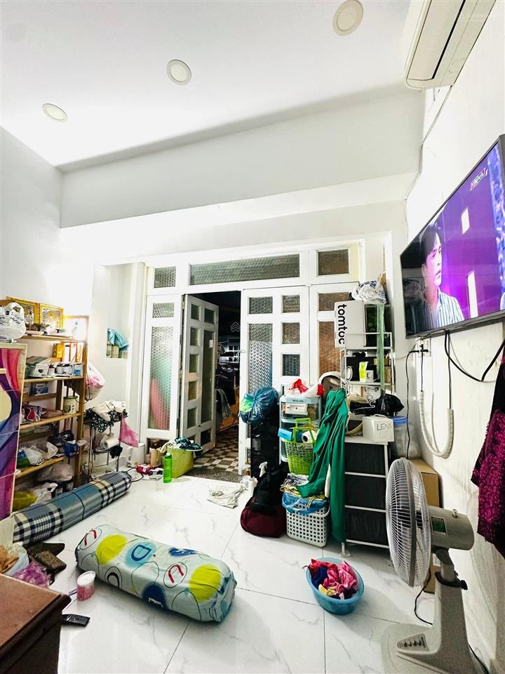 Chỉ 7.98 tỷ, hẻm xe hơi, 2 căn ra mặt tiền lý thường kiệt, q10, nhà 2 tầng, 3 pn, sổ đẹp.