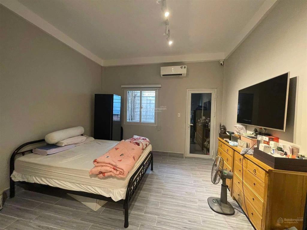 Chỉ 2.4 tỷ, cc mặt tiền trần hưng đạo, phường 7, q5. dt 66 m2, shr lâu dài, vị trí đẹp trung tâm q5
