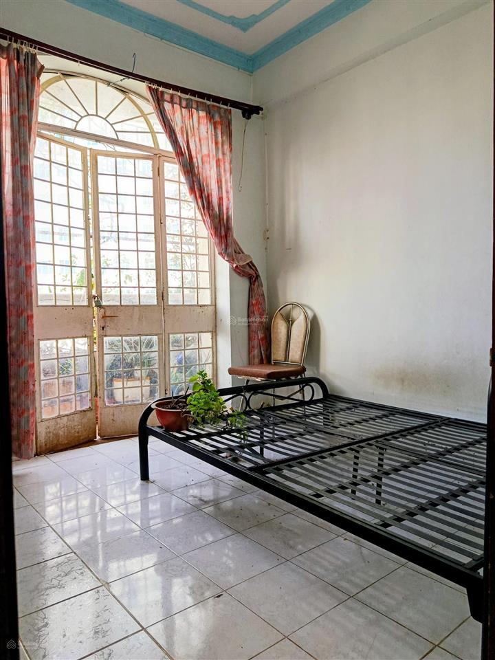 Chỉ 2.95 tỷ, cc hùng vương, q5 , ngay đại học y dược, 54m, 2 pn, thang máy, hầm giữ xe, khu an ninh