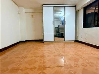 Chỉ 3 tỷ có căn hộ cc 64m2, 3 pn, 2 wc ngay đường nguyễn tri phương, q5, sổ hồng riêng lâu dài.