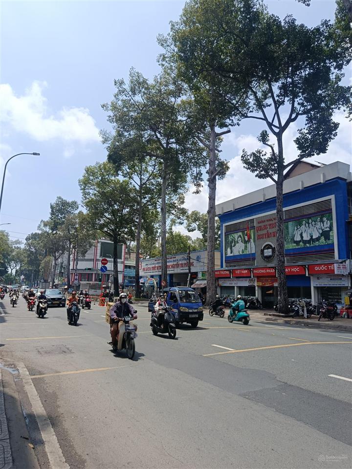 Chỉ 3 tỷ có căn hộ cc 64m2, 3 pn, 2 wc ngay đường nguyễn tri phương, q5, sổ hồng riêng lâu dài.