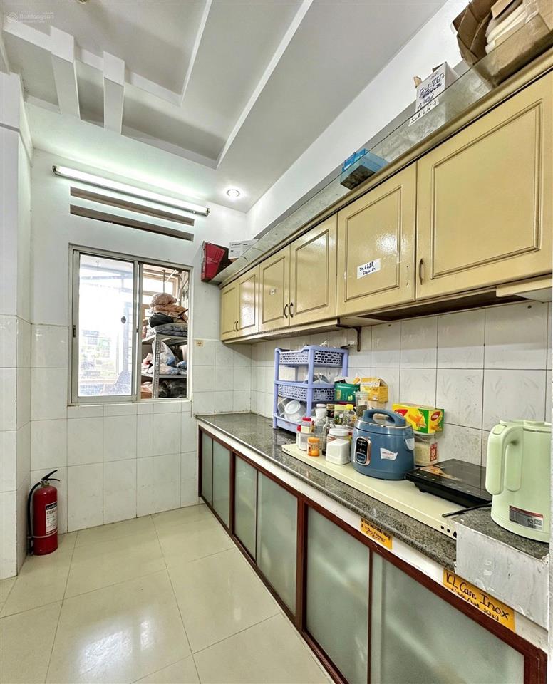 Hơn 3 tỷ có căn hộ thang máy  cao ốc nguyễn kim, q10. dt 60,5m2, 2pn, 2wc, lô góc thoáng mát, shr.