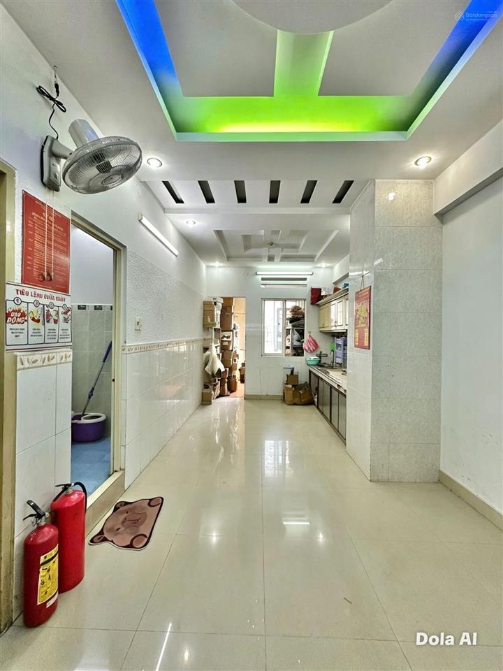 Hơn 3 tỷ có căn hộ thang máy  cao ốc nguyễn kim, q10. dt 60,5m2, 2pn, 2wc, lô góc thoáng mát, shr.