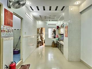 Hơn 3 tỷ có căn hộ thang máy  cao ốc nguyễn kim, q10. dt 60,5m2, 2pn, 2wc, lô góc thoáng mát, shr.