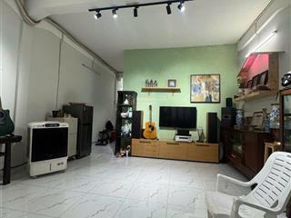 Nhỉnh 2 tỷ có căn hộ ngay hải thượng lãng ông, quận 5. dt 70 m2, 2 pn, pk rộng đẹp, shr lâu dài.