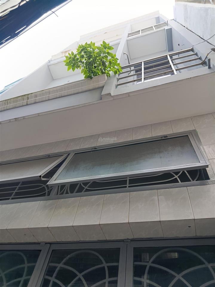 Gấp bán, chỉ 5.2tỷ, 4tầng, ngay nguyễn tri phương giao với đường 3/2, q10, nhà vị trí cực đẹp.