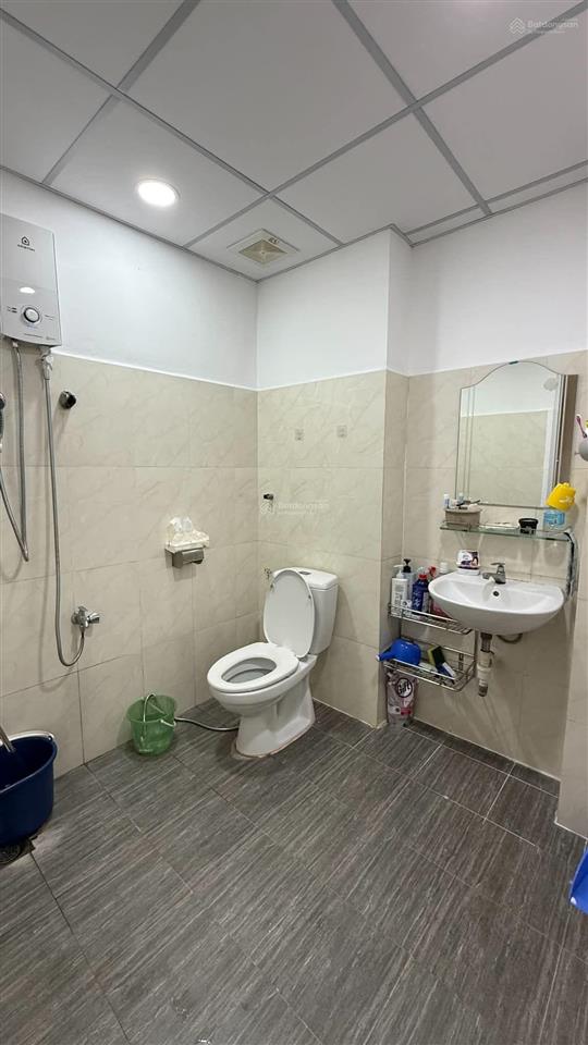 Chỉ hơn 2 tỷ có căn hộ thang máy  ngay khu du lịch văn hóa đầm sen. 48m2, 2 pn, hầm để xe, shr.