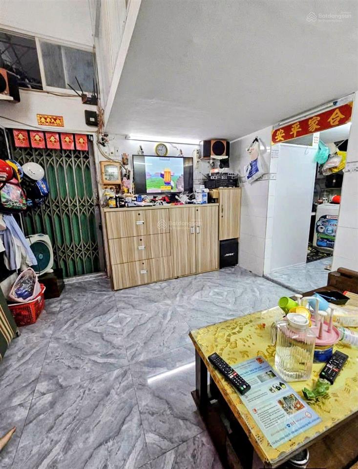 Nhỉnh 1 tỷ căn hộ lầu 2  đường trần phú  q5  nhà mới ở ngay 2pn  shr lâu dài.