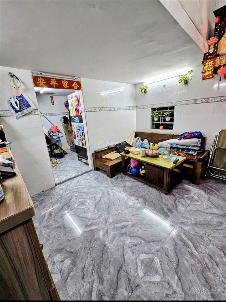 Nhỉnh 1 tỷ căn hộ lầu 2  đường trần phú  q5  nhà mới ở ngay 2pn  shr lâu dài.