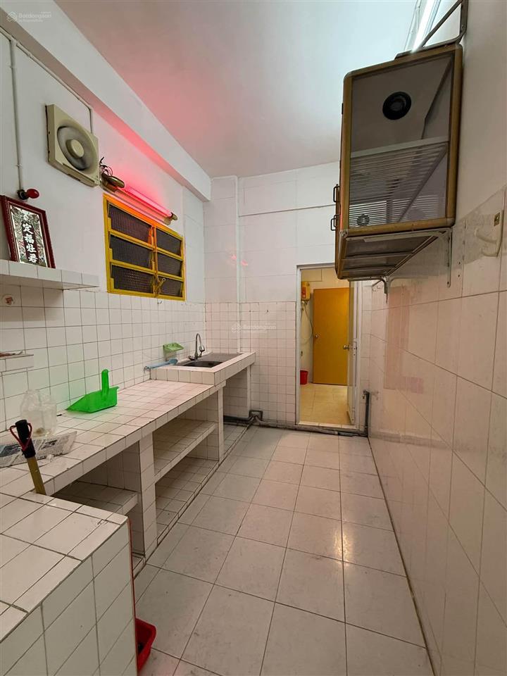 Nhỉnh 2 tỷ, cc viễn đông  trần hưng đạo quận 5  dt 57m2, 2pn, shr lâu dài