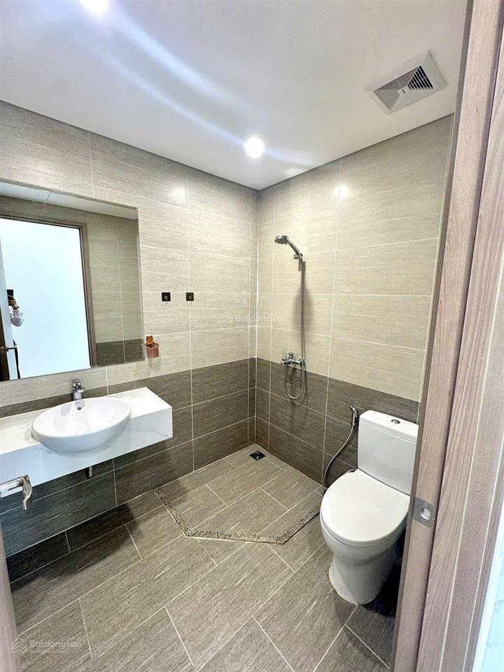 Căn 2pn/1.960tỷ, nguyễn thượng hiền sổ hồng riêng, full nội thất, sẵn hđ thuê 13tr/tháng 0365 222 ***
