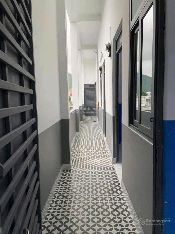 Chỉ 4,9 tỷ  sở hữu tòa nhà 5 tầng, 13 phòng trọ full khách  cách biển 3 phút di chuyển