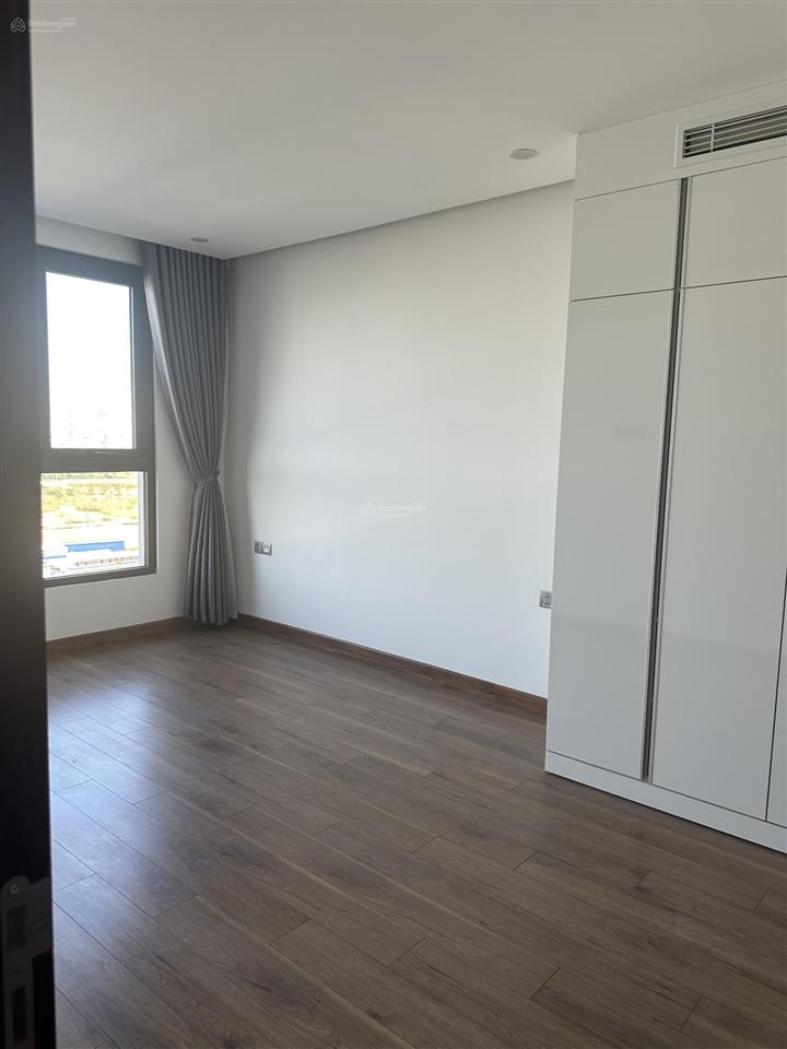 Chính chủ gửi bán nhanh căn hộ 83m2 view starlake vĩnh viễn toà cao cấp 6th element giá 10,5 tỷ
