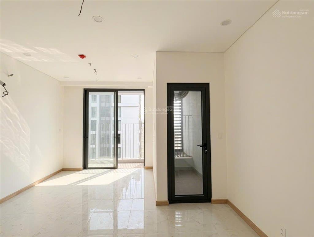 Chuyền nhượng căn 2 68m2 ngủ ban công đông nam, đã có sổ đỏ lâu dài tại tòa sentosa, gần aeon mall
